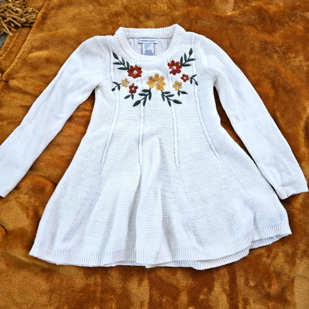 Cupcakes and cashmere Fall white Cream sweater dress 5/6